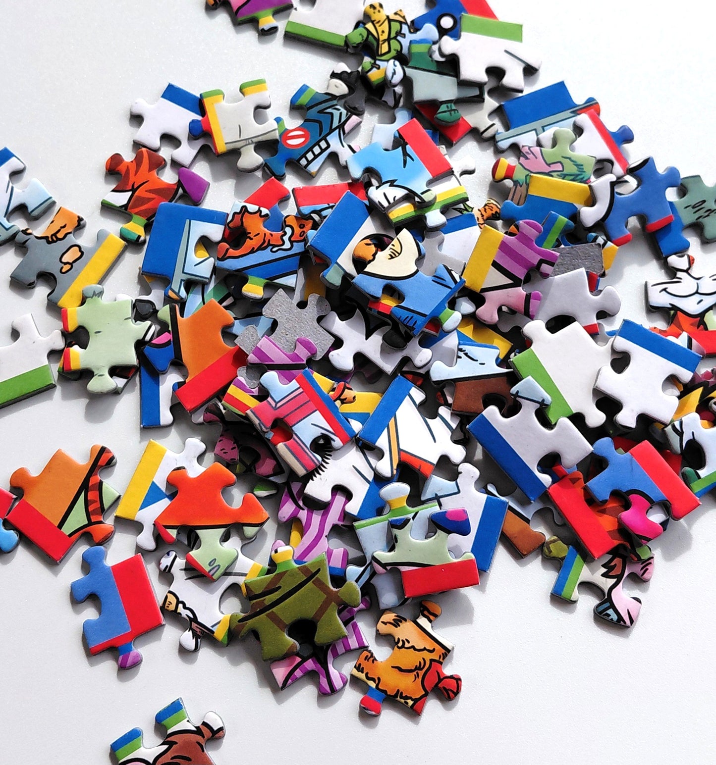 Mystery Jigsaw Puzzle colourful pieces